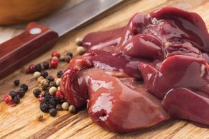 Bài thuốc chữa trên bảo dưới không nghe bằng gan gà